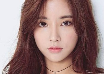 mặt tròn nhuộm tóc màu gì?