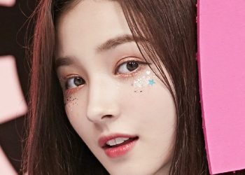 màu nâu ánh đỏ cho da vàng