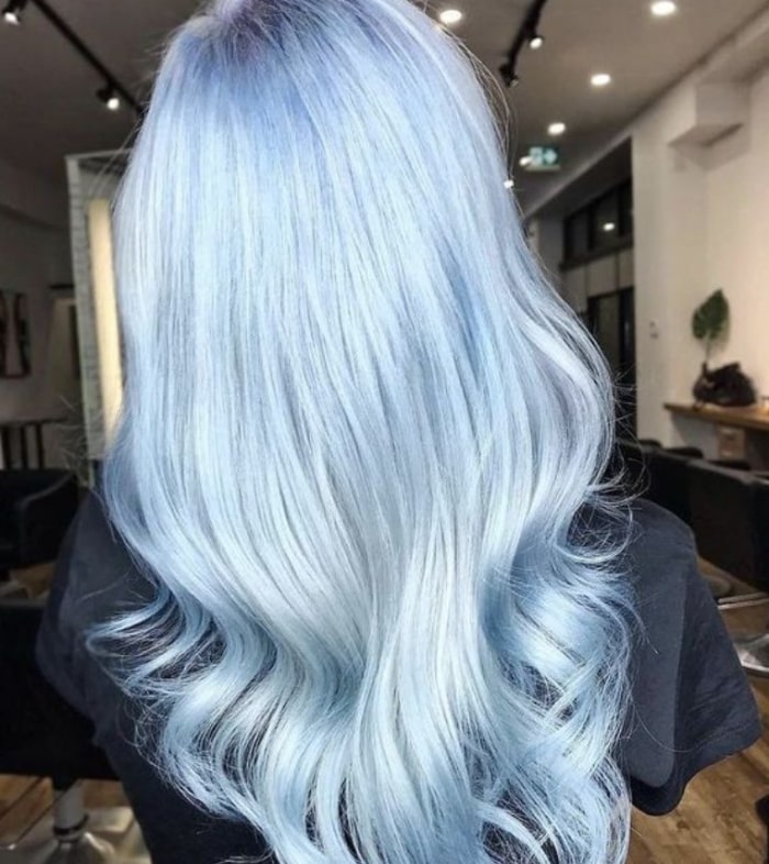 nhuộm tóc màu xanh dương