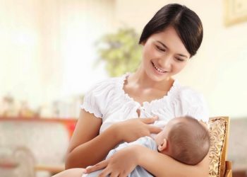 sau sinh bao lâu được cắt tóc