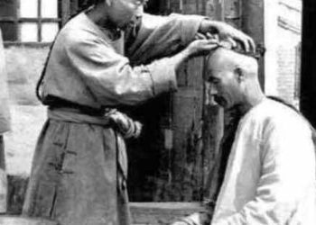 tại sao người mãn không được cắt tóc