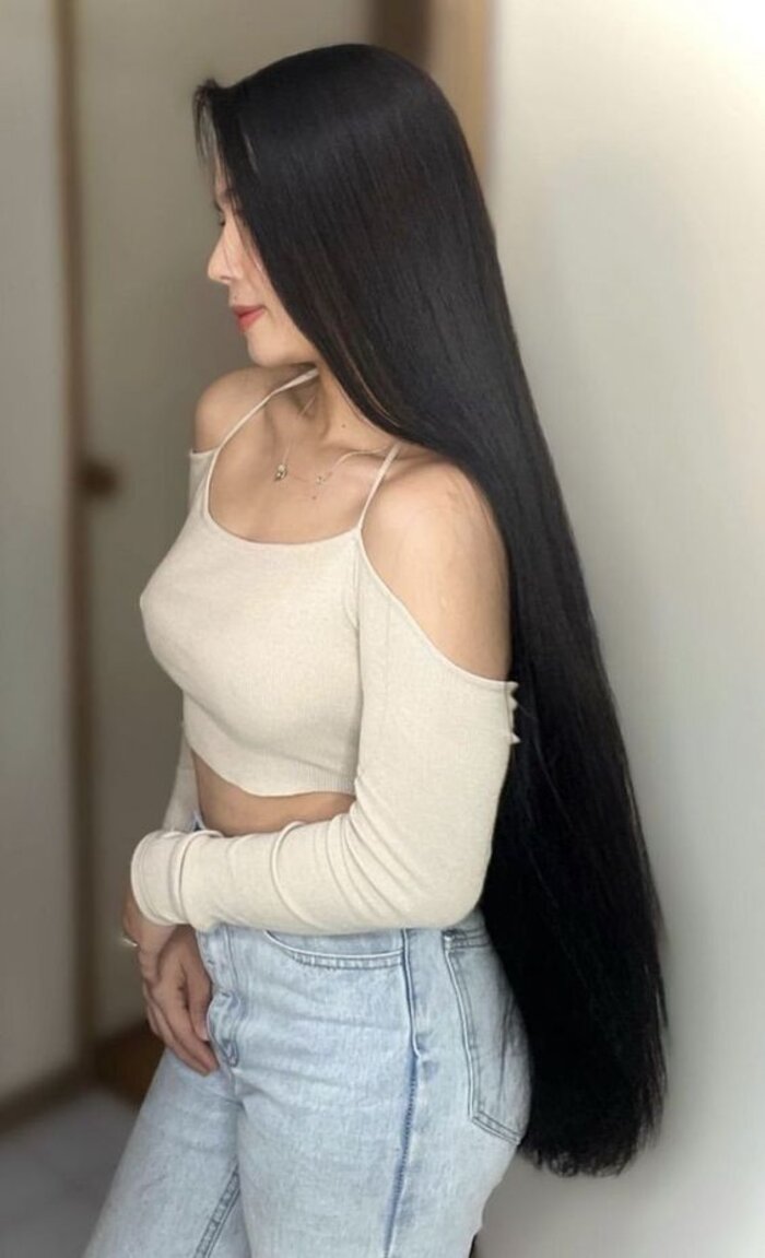 tóc dài thẳng đen