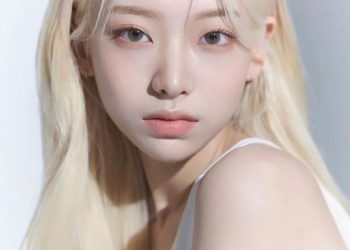 Tóc duỗi màu bạch kim