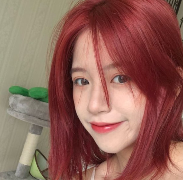tóc màu nâu đỏ cherry