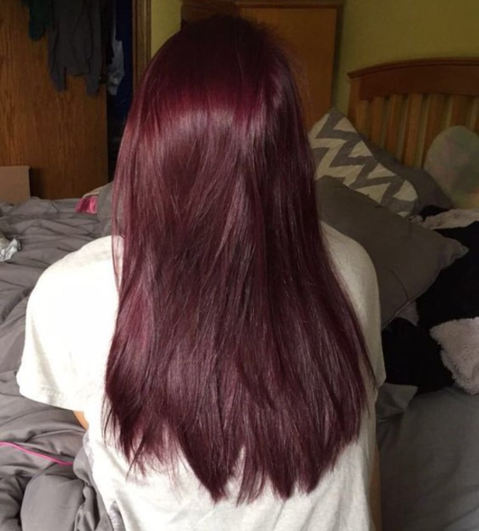 tóc nhuộm đỏ cherry