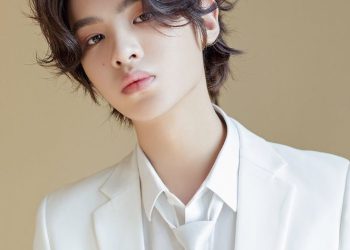 Wavy Middile Part - Kiểu tóc thịnh hành tại Nhật