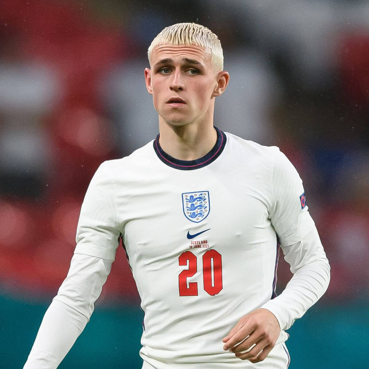 Kiểu tóc Blonde của cầu thủ Phil Foden