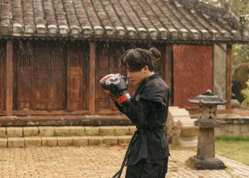 Tạo hình điển trai, phong độ của Jack qua kiểu tóc buộc nửa đầu