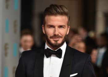 David Beckham nổi bật với kiểu tóc Straight Back 