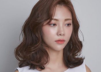 Mái tóc dài ngang vai uốn sóng nước siêu xinh