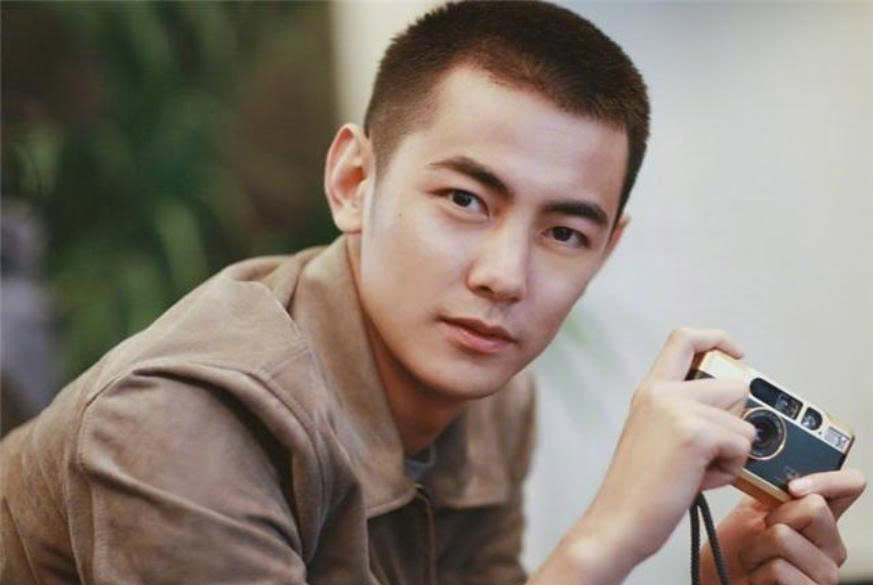 Tóc quân đội Hàn skin fade buzz cuts